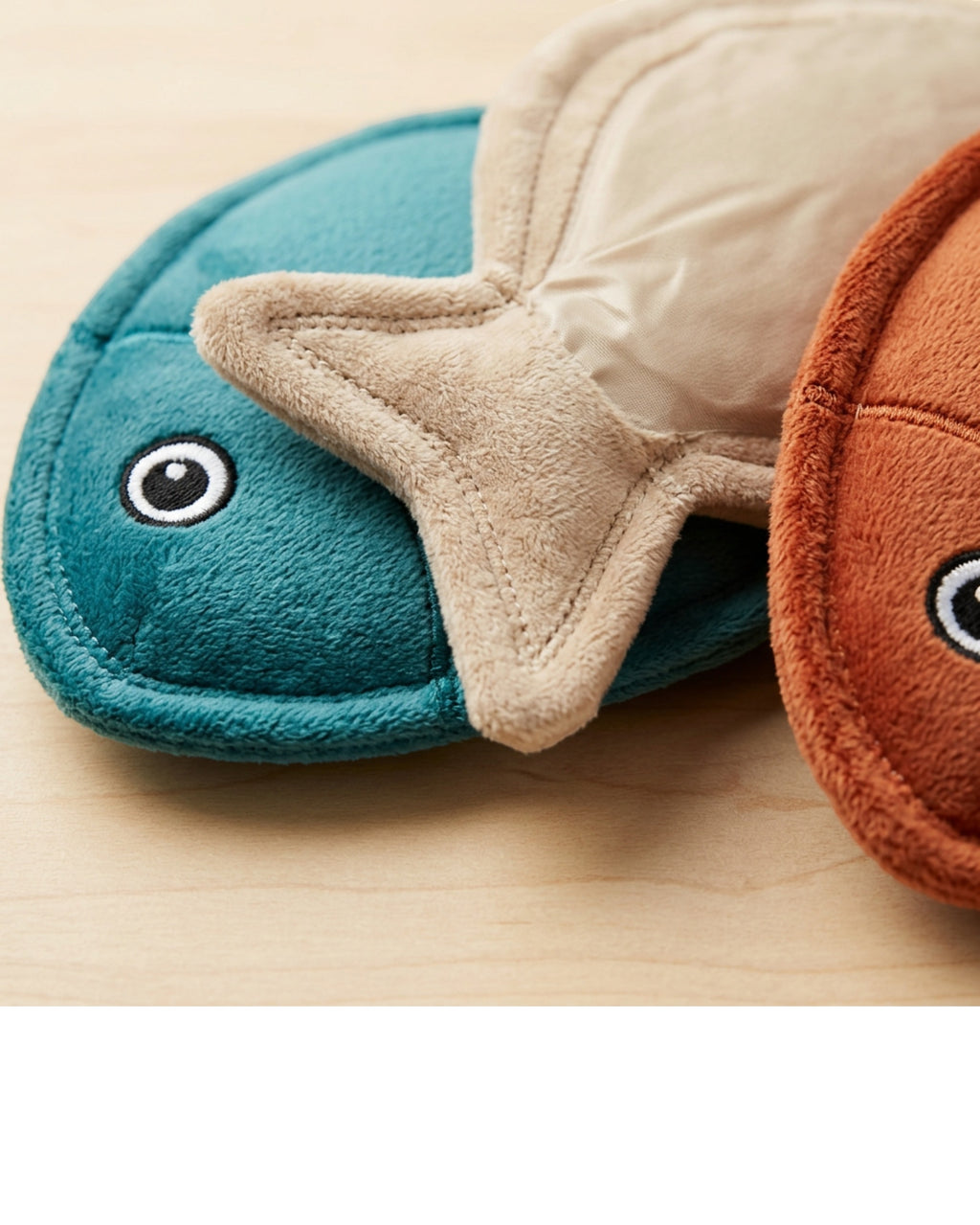 Qndgp Three Piece Flat Plush Crinkle Fish Rust Teal Sand - Detail view
